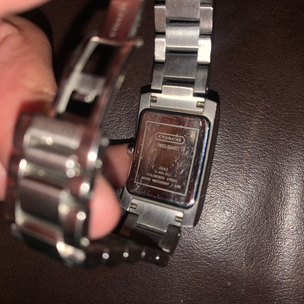 Authentic Coach Silver Watch. - Picture 5 of 6